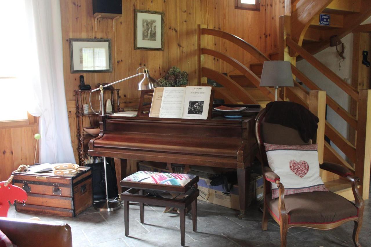La Grande Ourse Bed & Breakfast Campan Eksteriør bilde